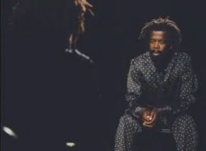 Mandisi Dyantyis – Siyabizwa
